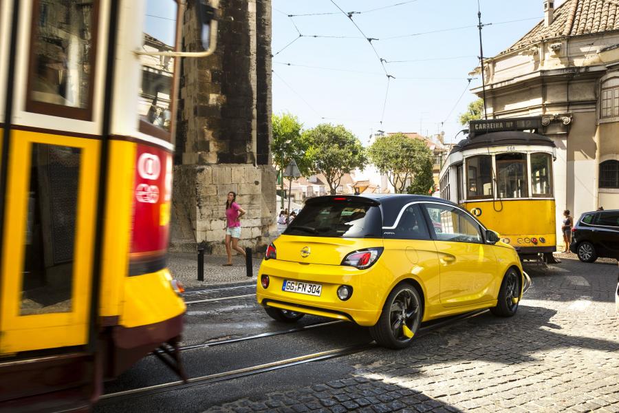  Opel Adam Slam with OPC Line Pack 2013 года  (фото 7 из 17)